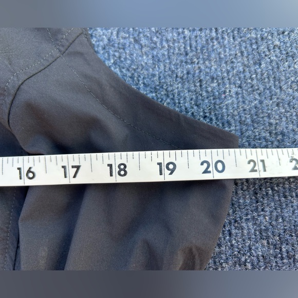 Anatomie Delaney Travel Vest in Black Size Large - Picture 12 of 16